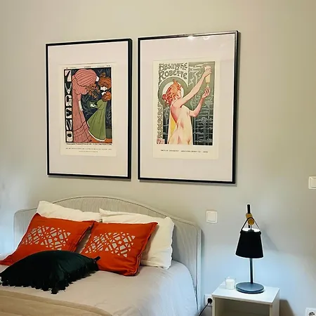 The Yellow Retreat * A dos Cunhados