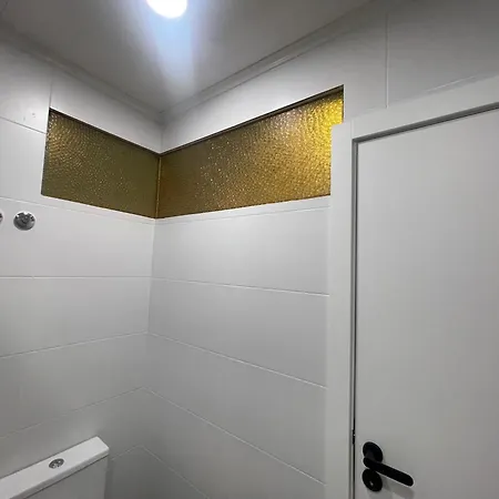 The Yellow Retreat A dos Cunhados