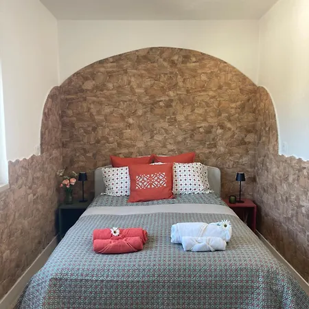 The Yellow Retreat Δωμάτια σε οικογενειακή κατοικία