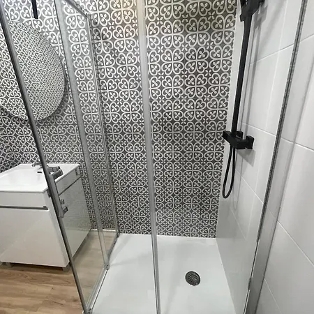 The Yellow Retreat * A dos Cunhados