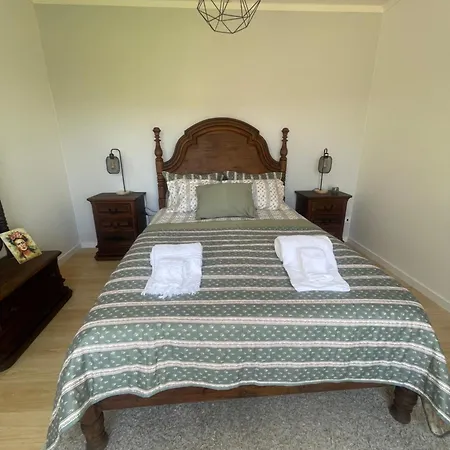 The Yellow Retreat Δωμάτια σε οικογενειακή κατοικία