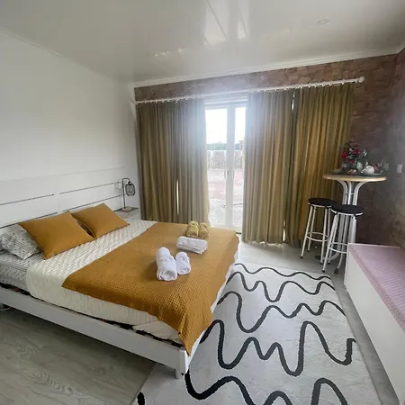 The Yellow Retreat *