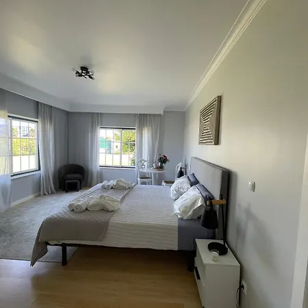 The Yellow Retreat Δωμάτια σε οικογενειακή κατοικία A dos Cunhados