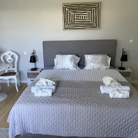 The Yellow Retreat Δωμάτια σε οικογενειακή κατοικία