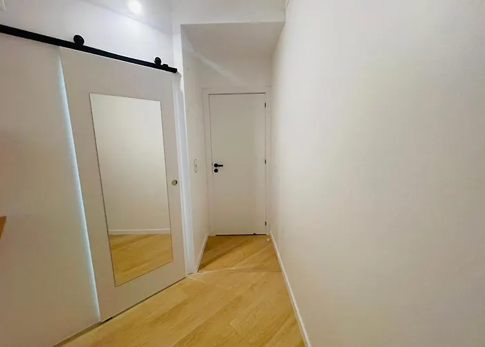 The Yellow Retreat Homestay szállás A dos Cunhados